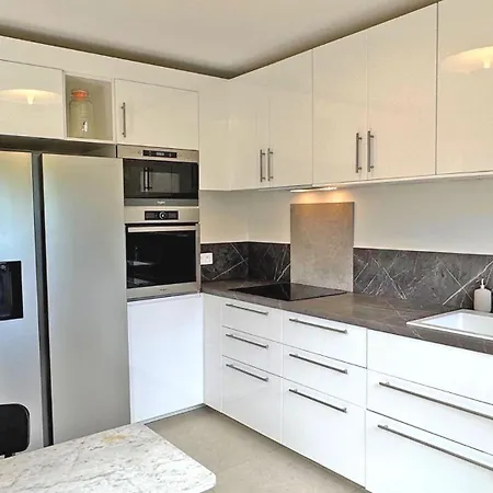 Grand Pin 77 Apartment